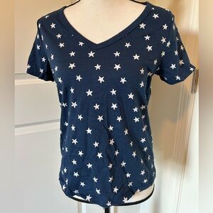 Old navy blue with white stars fourth of July vneck tshirt